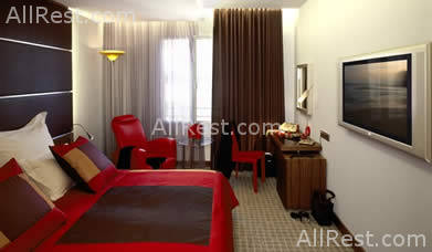 Le Meridien 3